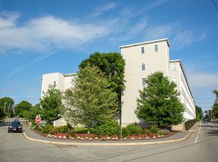 51 Maple St #EL-442, Rockland, MA 02370