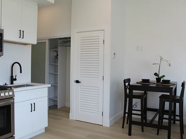 5727 Lauretta St #12 — Photo 4