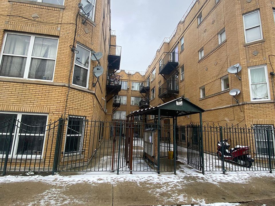1st image of 3332 W Potomac Ave APT 3A