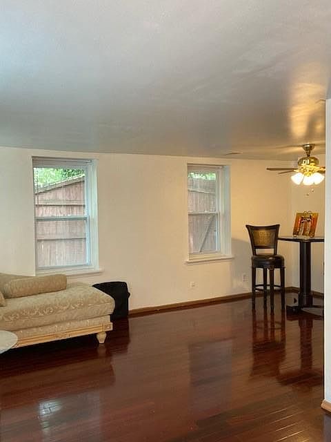 1st image of 5221 Washington Pl