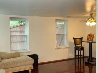 5221 Washington Pl, Saint Louis, MO 63108