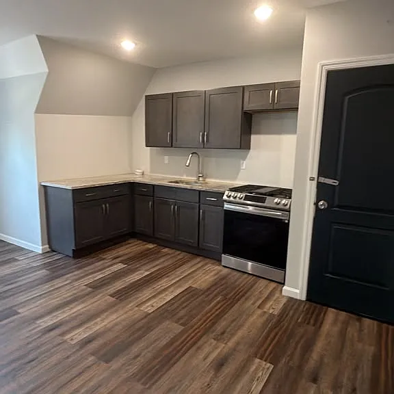 226 S 7th St #3 — Photo 1