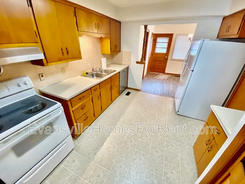2 bed, 1.5 bath, $850 — Photo 3