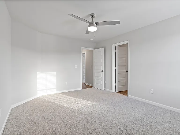 4020 Ryan Dr — Photo 7