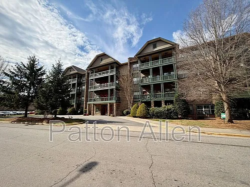 9 Kenilworth Knl #202 Photo 1