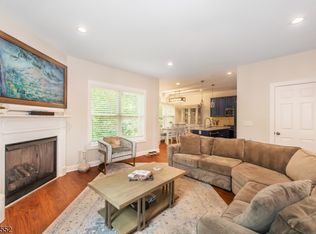 18 Post Oak Ct, Hardyston Twp., NJ 07419