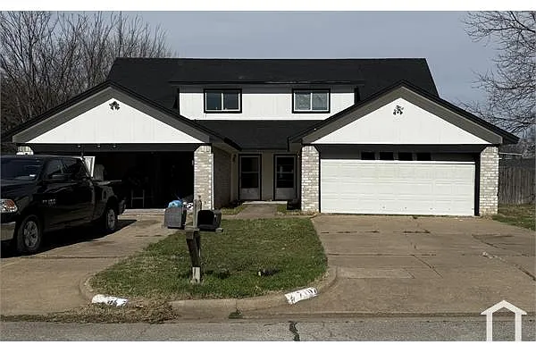 Building Photo - 7705 Sable Ln