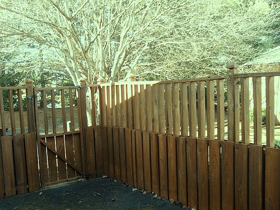 5th image of 423 Windward Dr SW
