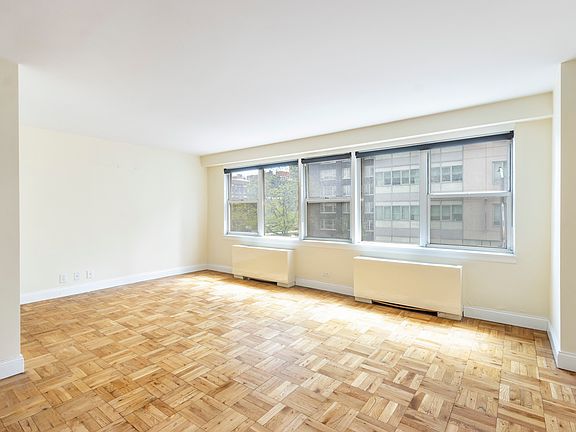 4th image of 155 E 34th St APT 3L