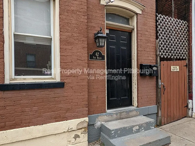 42 Van Braam St #2 — Photo 25
