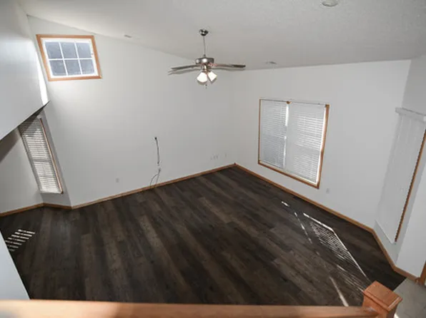 722 Fairman Dr, Manhattan, KS 66503