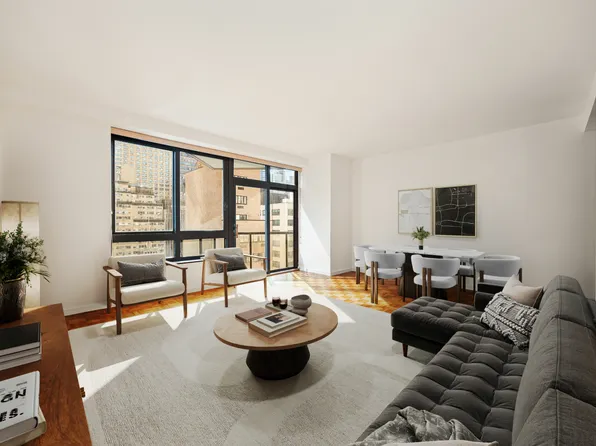 100 United Nations Plaza image 1 of 7