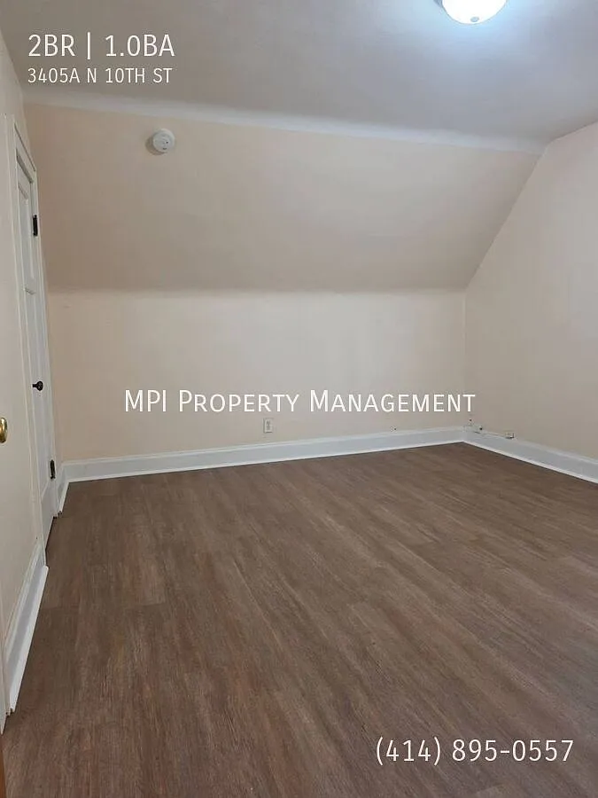 2 Bedroom, 1 Bathroom Apartment for Rent 3405A N. 10th Street, Milwaukee — Photo 4
