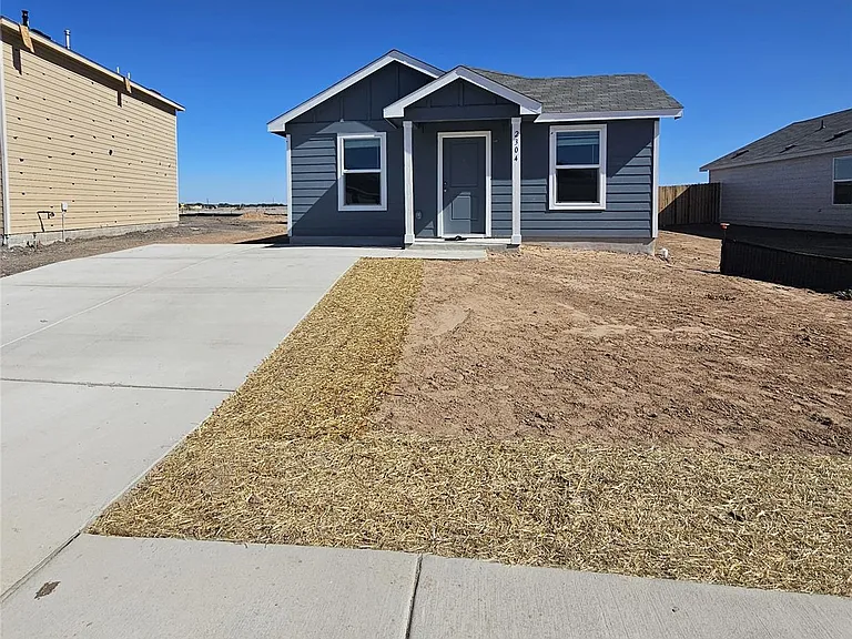 2304 Blizzard Dr — Photo 1