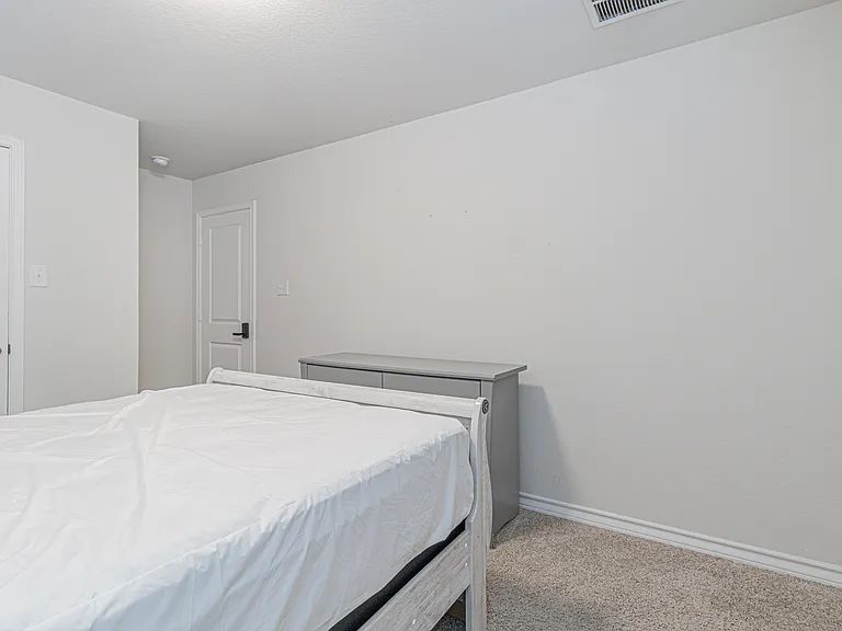 7019 Capella Cir — Photo 43