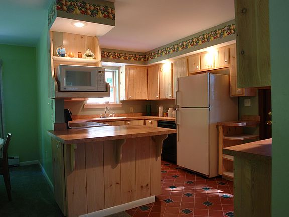 Kitchen black is dishwasher