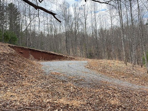 5th image of 129 Oaks Rd