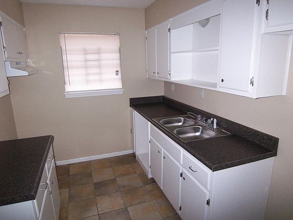 2nd image of 3645 Dorado Ave