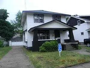 220 Griggs St SE photo 1