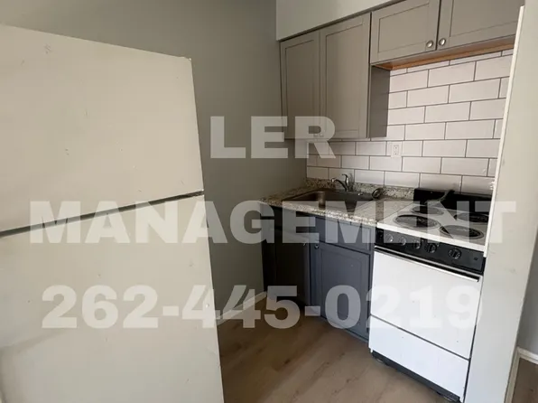 1915 Washington Ave., 1915 Washington Ave APT 210, Racine, WI 53403