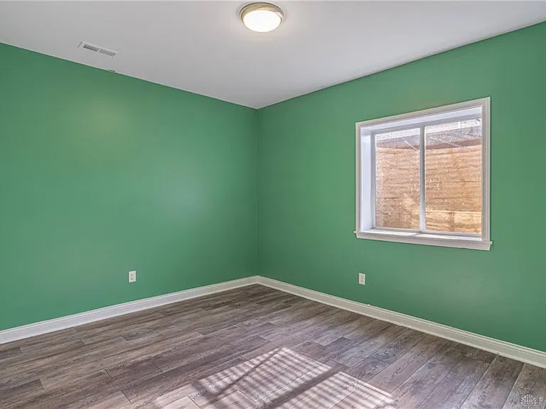 9501 Flatrock Dr — Photo 35