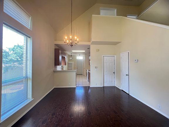 5th image of 6847 Winston Dr