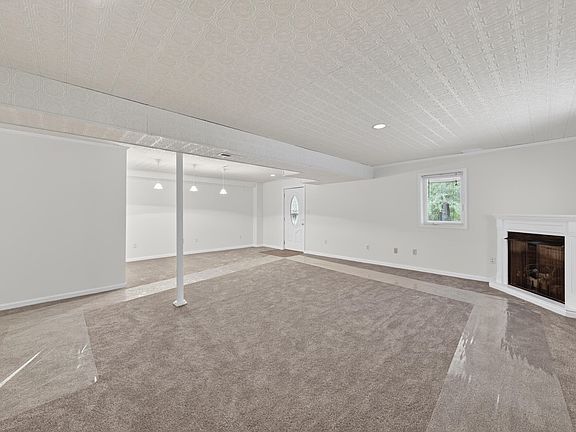 4th image of 107 Creeden Dr