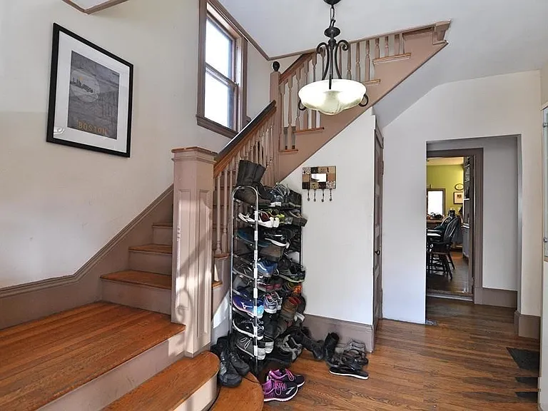 main entrance / foyer
