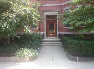 218 Commonwealth Ave APT 1, Boston, MA 02116