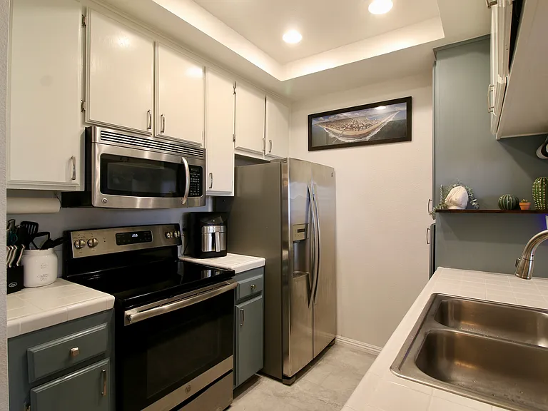 4475 Campus Ave #1 — Photo 9