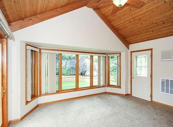 2nd image of 347 Wedgewood Dr