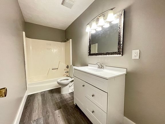 Nice sized bathroom
