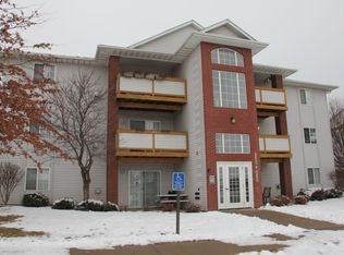 2508 Rushmore Dr, Iowa City, IA 52246