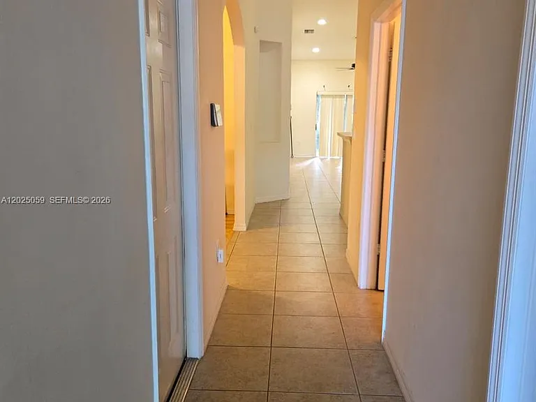 1158 NE 32nd Ave #1158 — Photo 12