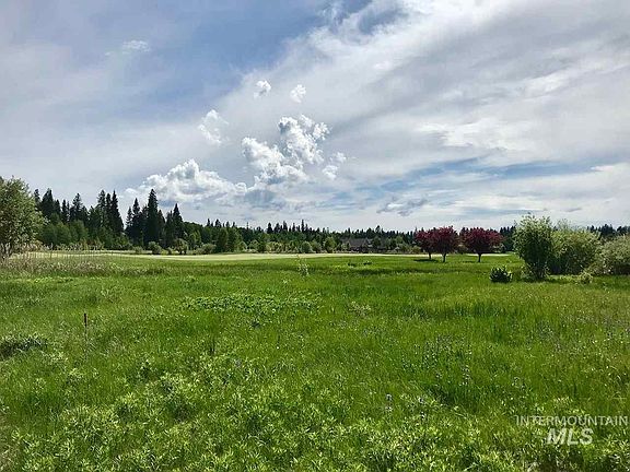 4th image of 1424/1428 Mountain Meadow Dr