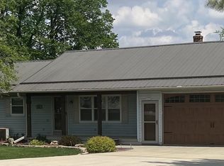 551 S Mapes Dr, Stockton, IL 61085