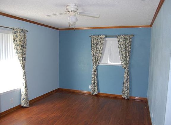 3rd image of 512 Sara Dr