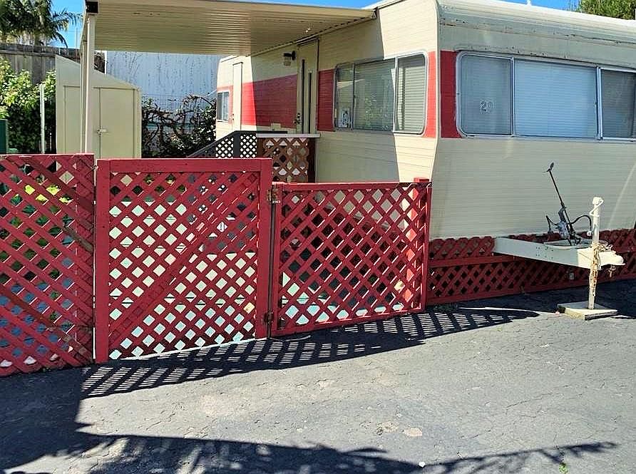 1st image of 214 S Canada St Spc 28
