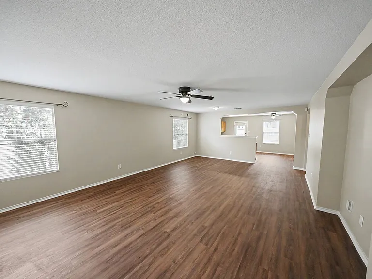 11114 Hillsdale Loop — Photo 15
