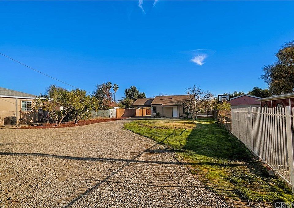1st image of 13340 Terra Bella St