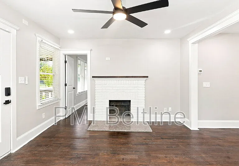 1164 Sells Ave SW — Photo 5