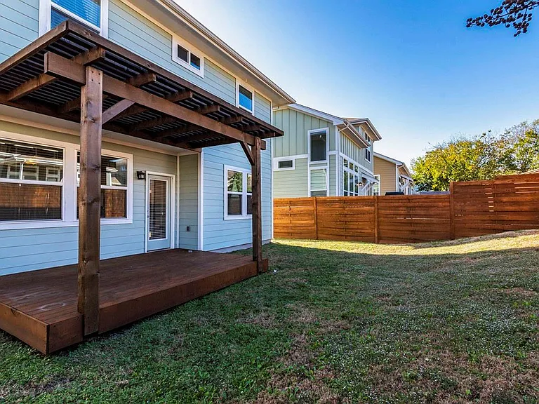 2208 Capulet St — Photo 23