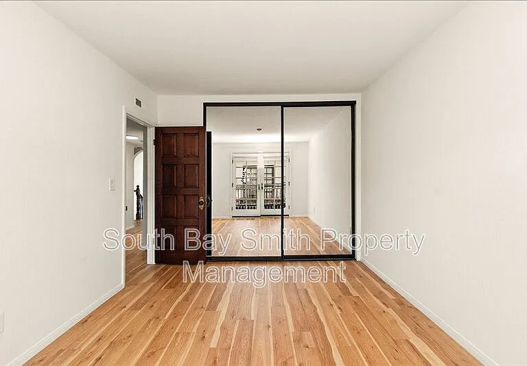 227 S Irena Ave #4 — Photo 22