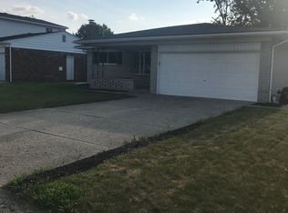 33139 Richard O Dr, Sterling Heights, MI 48310