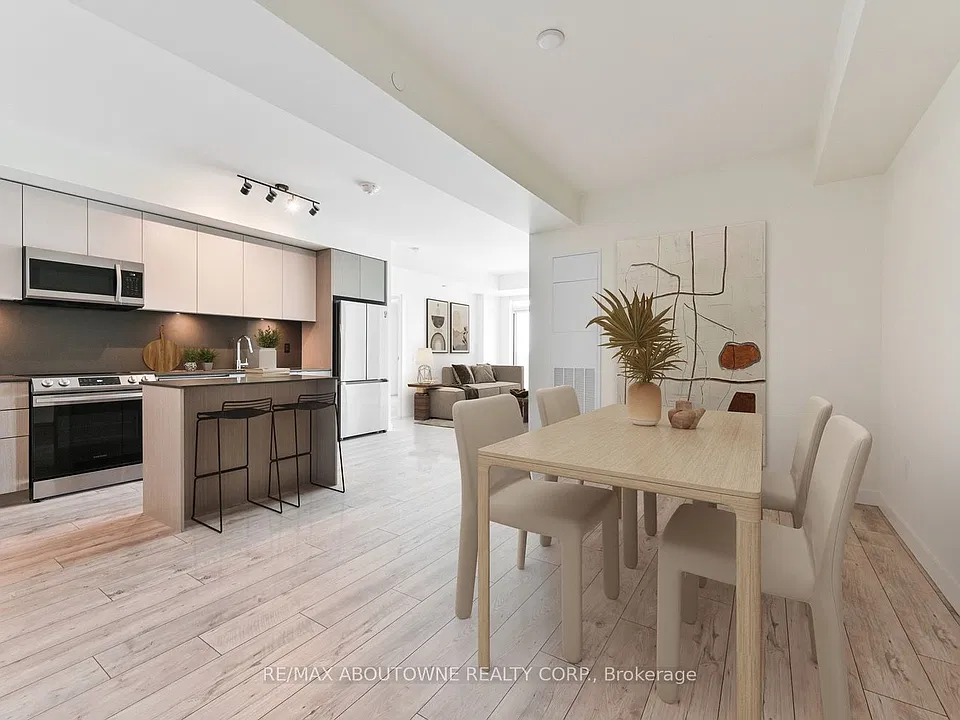 125 Bronte Rd #A303