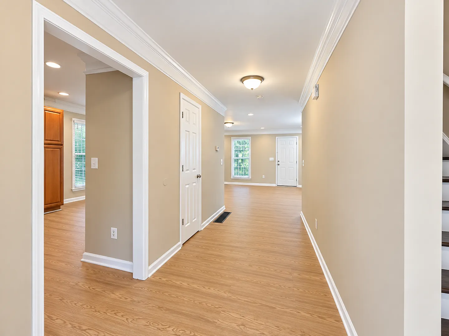 Updated 3-Bedroom Home in Atlanta Housing Vouchers Welcome! — Photo 4