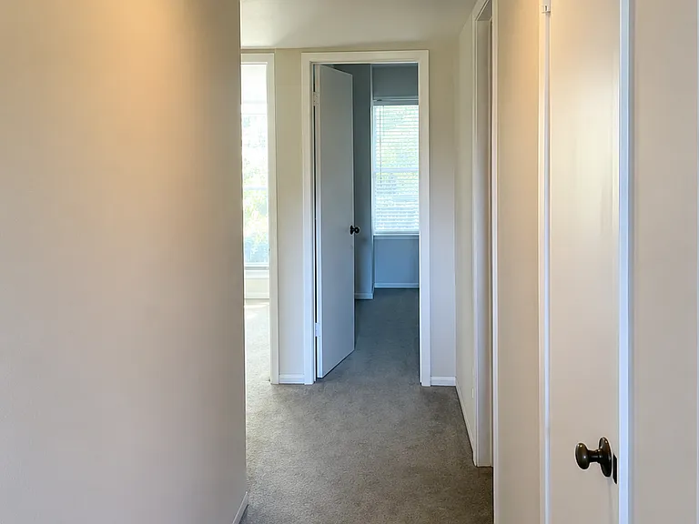 1623 Sparkling Way — Photo 8