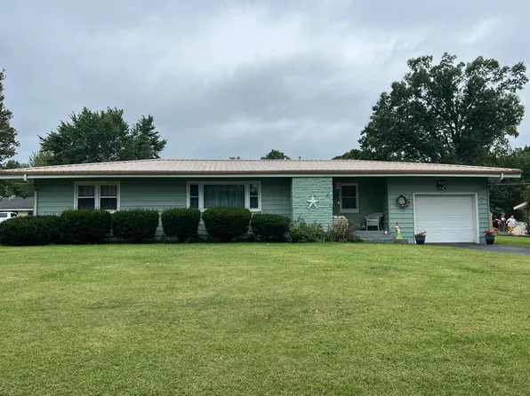 908 E 9th Street, Mountain Grove, MO 65711