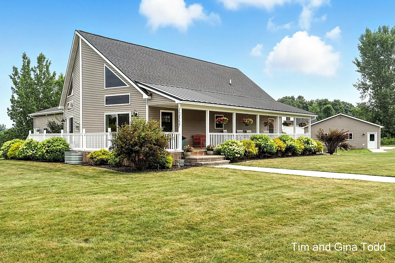 12337 Plantation Ct photo 1