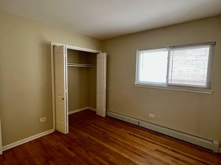 4801 N Ridgeway — Photo 7